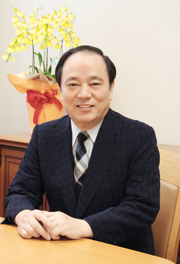 院長：王丸道夫