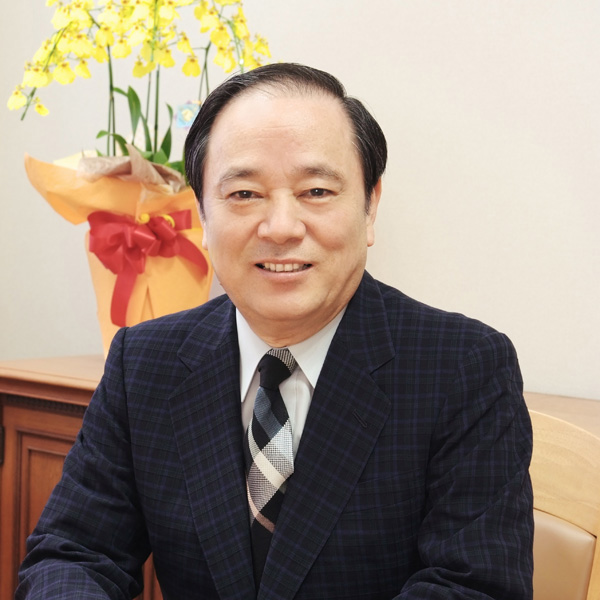 院長：王丸道夫